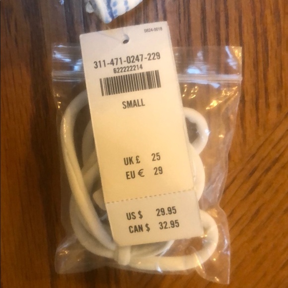 SPRING SALE ❤️ Hollister Blue Print Swim Top, S NEW - Picture 2 of 5